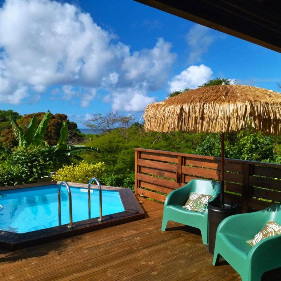 Studio avec vue sur la mer piscine privee et jardin clos a Sainte Anne Extérieur photo
